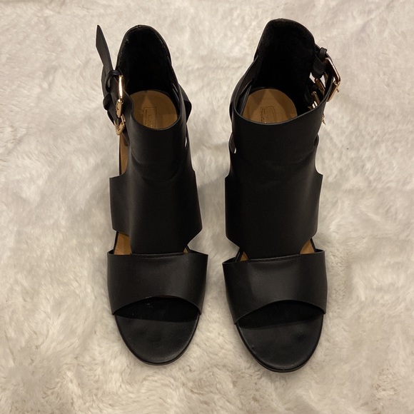 EUC * Leila Stone * Santorini Open Toe Block Heel Ankle Booties * Size 9.5 - Picture 2 of 4